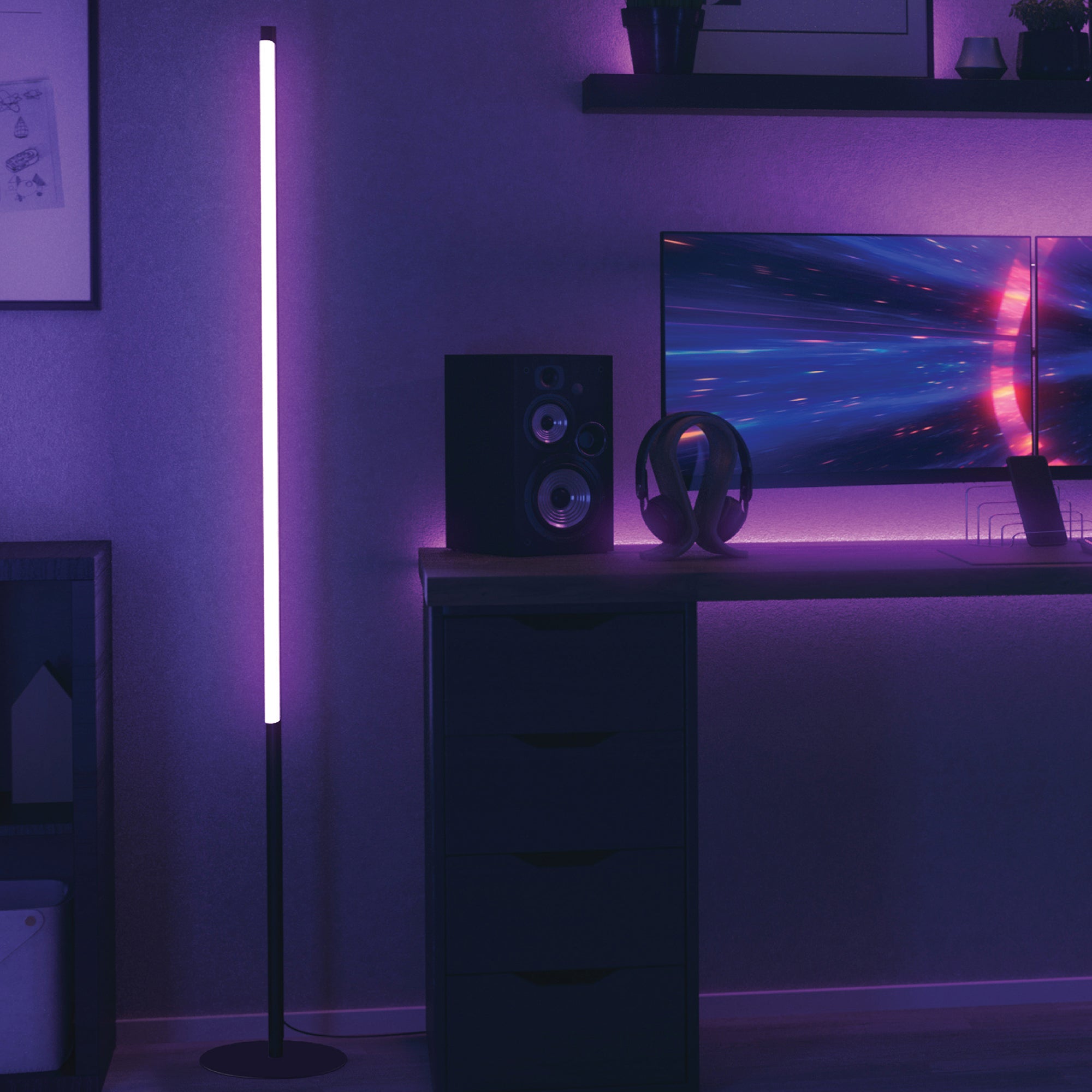 Chroma LED Floor Lamp