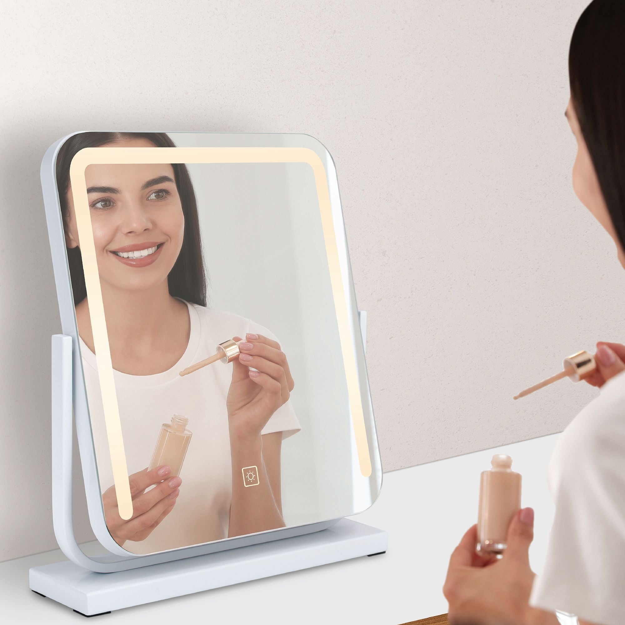 Luua LED Vanity Mirror